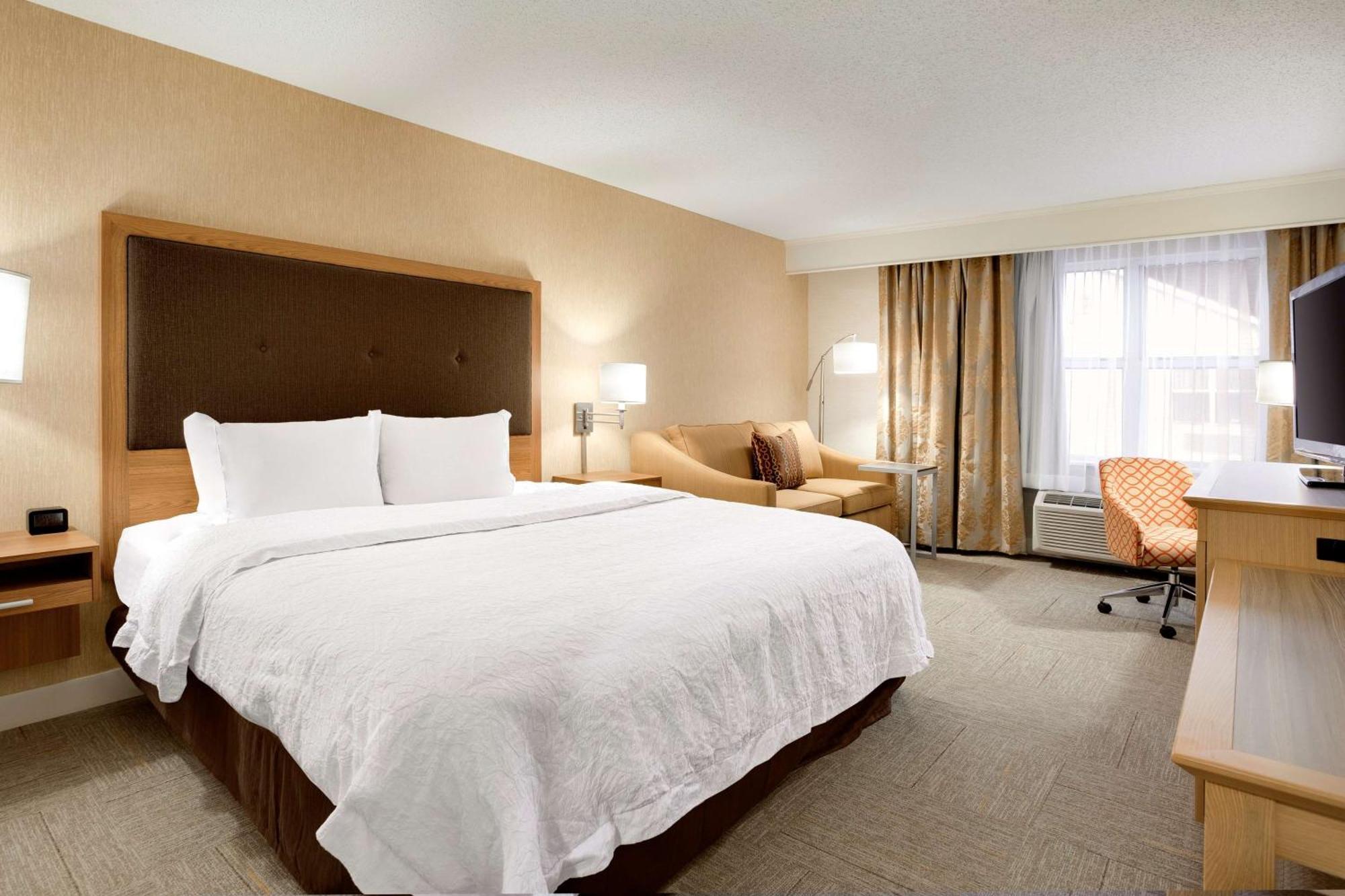 Hampton Inn & Suites Cleveland-Independence Exterior foto
